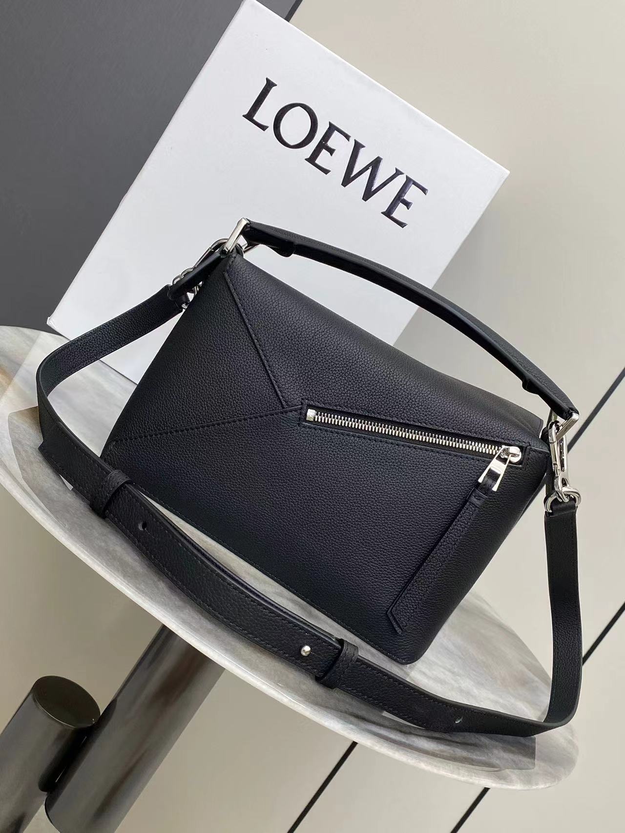 20240402 LOEWE手提肩背兩用包 海外專櫃原單代購 專櫃官網同步在售