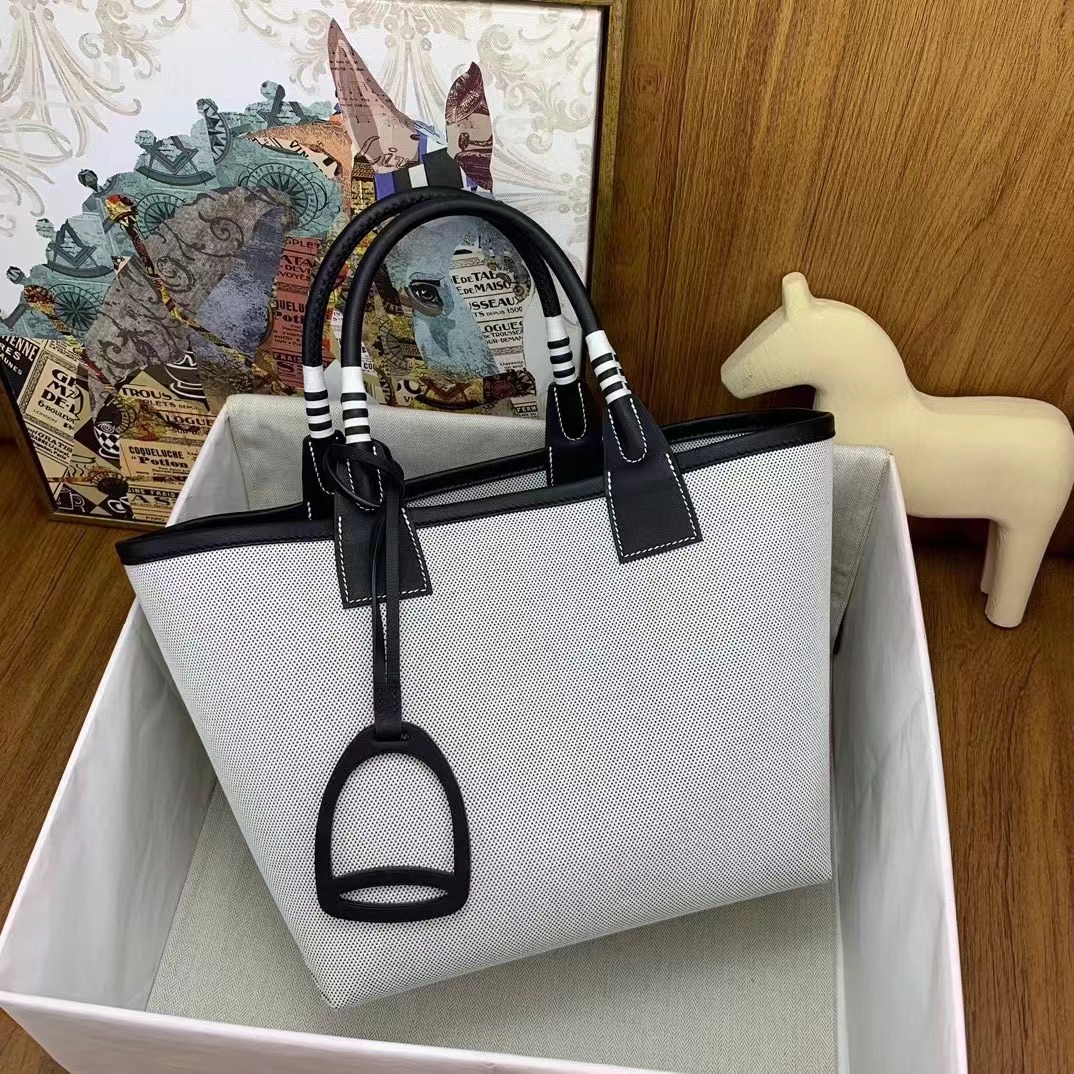 20240413 Herm&egrave;s愛馬仕馬蹄鐵帆布手提包 海外原單 歐美代購 專櫃同步在售 共4款可選