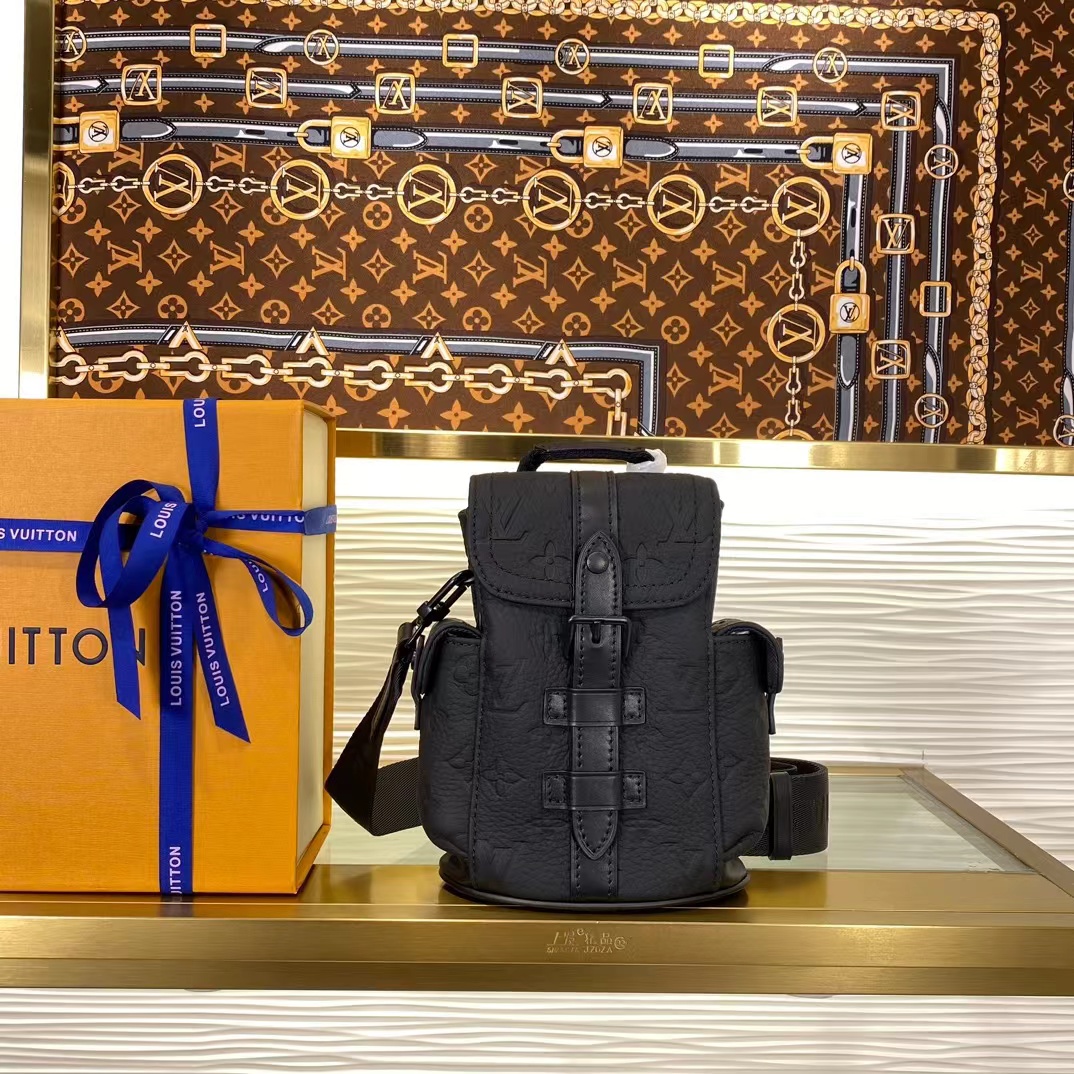 20240416 LV  M83164全皮後背包 海外原單 歐美代購 專櫃同步在售