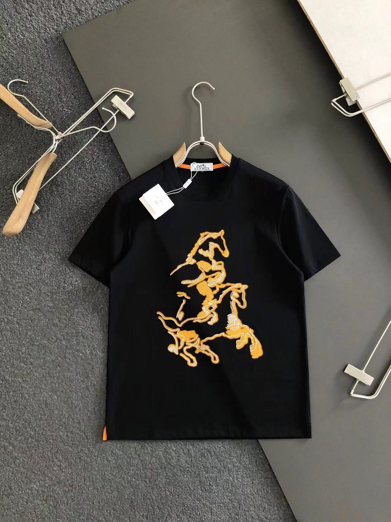 20240418 Herm&egrave;s愛馬仕馬潮流時尚流行短袖T恤 海外原單 歐美代購  共2色