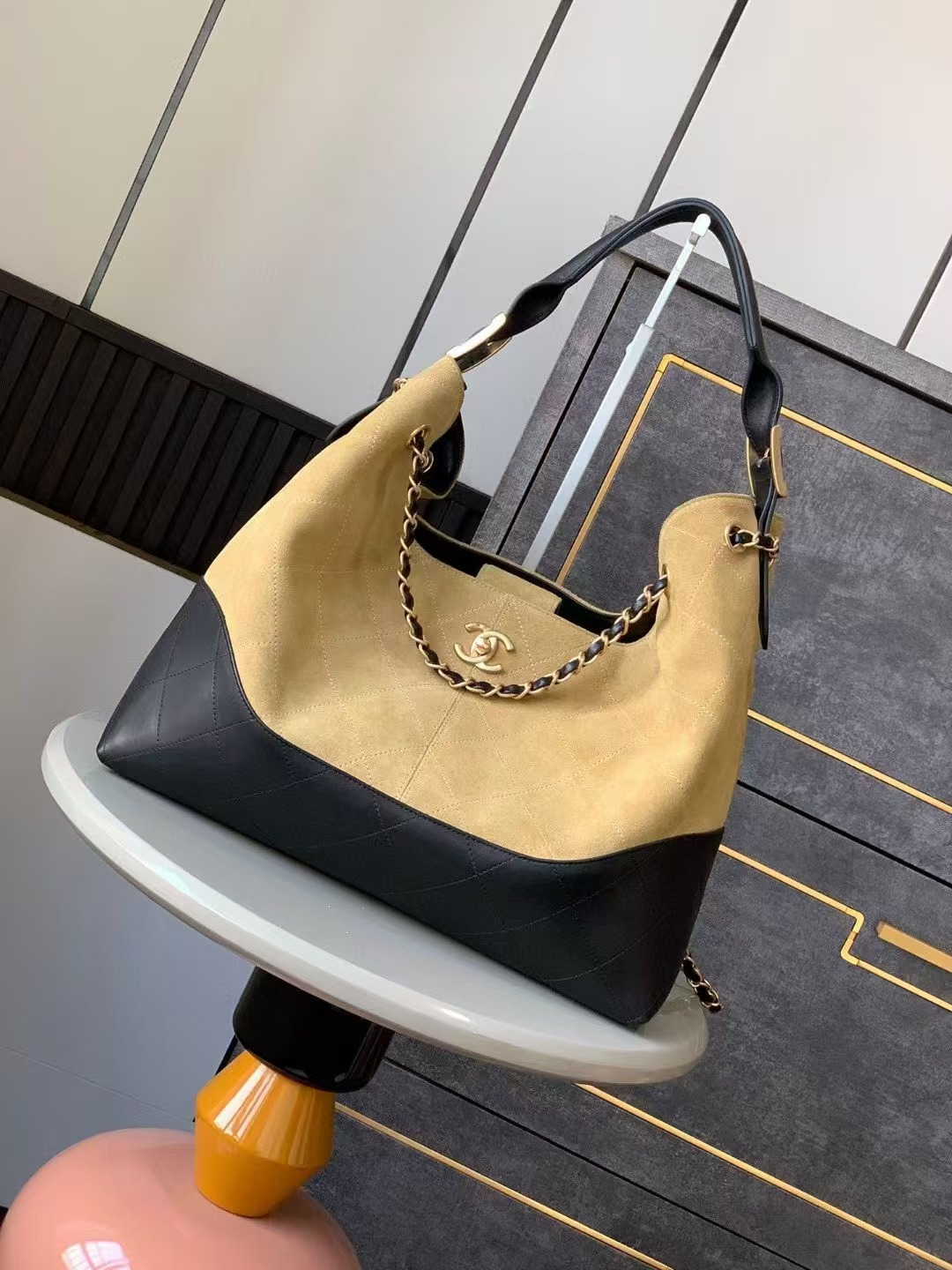 20250107 香奈兒2025全皮牛角肩背包 海外原單免稅平行輸入 歐美代購 台北101專櫃官網同步在售