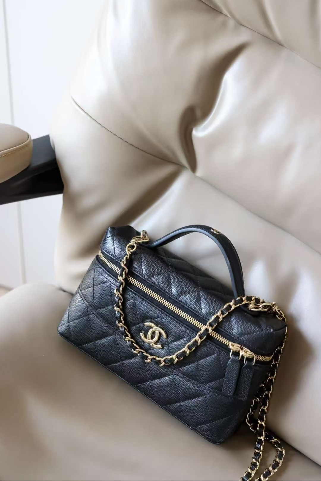 20250112 香奈兒2025全皮手提肩背包 海外原單免稅平行輸入 歐美代購 台北101專櫃官網同步在售