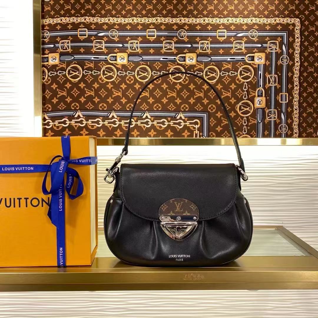 20250208 LV M12192 全皮肩背包 海外原單免稅平行輸入 歐美代購 台北101專櫃官網同步在售