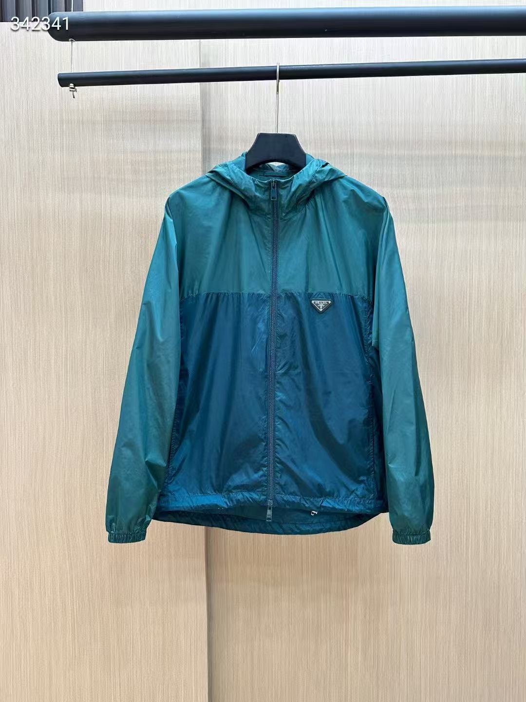 20250218 PRADA 潮流T恤短袖時尚T恤外套 海外原單免稅平行輸入 歐美代購 台北101專櫃官網同步在售