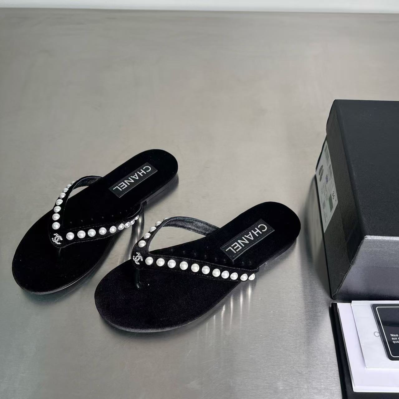 20250305 香奈兒 2025 潮流休閒時尚人字拖鞋 海外原單免稅平行輸入 歐美代購 台北101專櫃官網同步在售