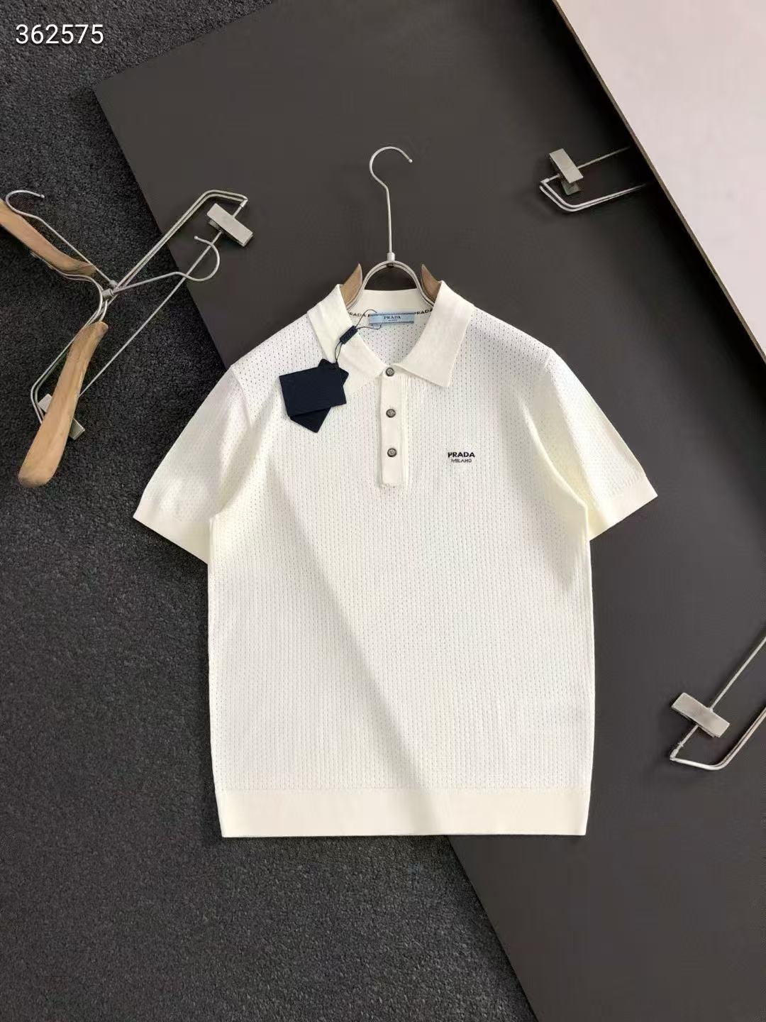 20250416 PRADA 潮流短袖短T 海外原單免稅平行輸入 歐美代購 台北101專櫃官網同步在售