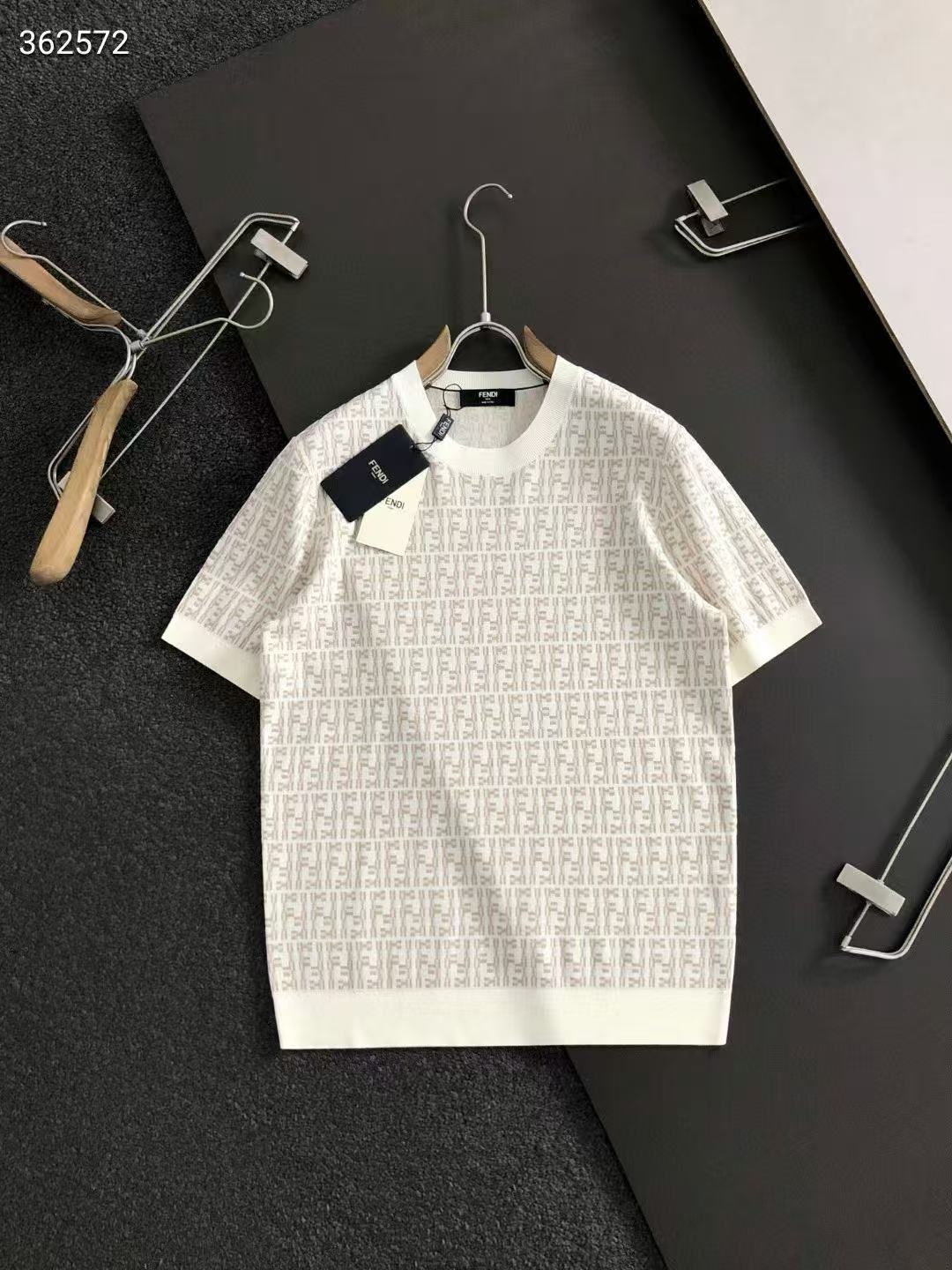 20250416 FENDI芬迪潮流短袖短T 海外原單免稅平行輸入 歐美代購 台北101專櫃官網同步在售