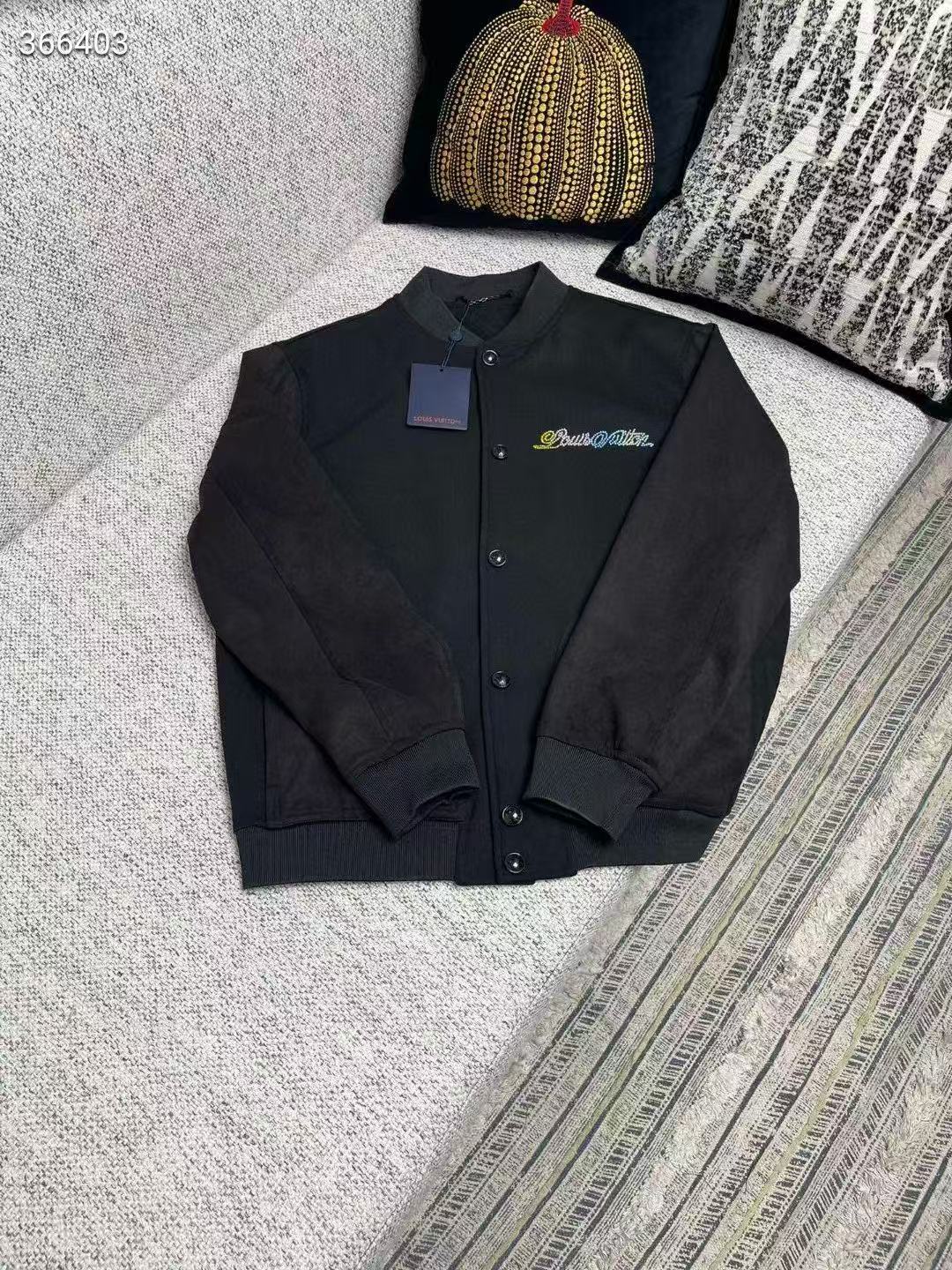 20250424 LV 潮流時尚短袖短T長袖 海外原單免稅平行輸入 歐美代購 台北101專櫃官網同步在售