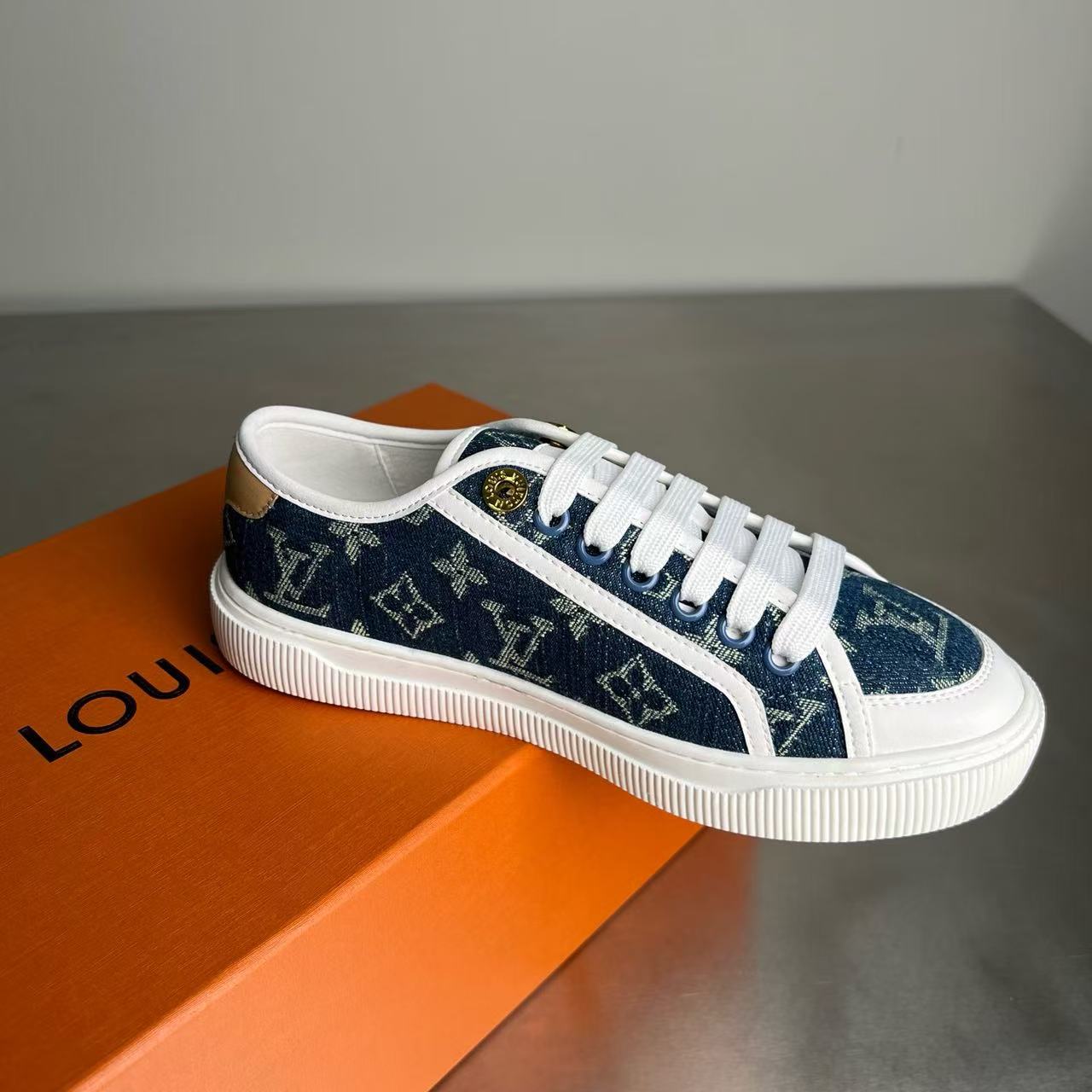 20250428 LV 潮流休閒時尚運動鞋 海外原單免稅平行輸入 歐美代購 台北101專櫃官網同步在售 6色